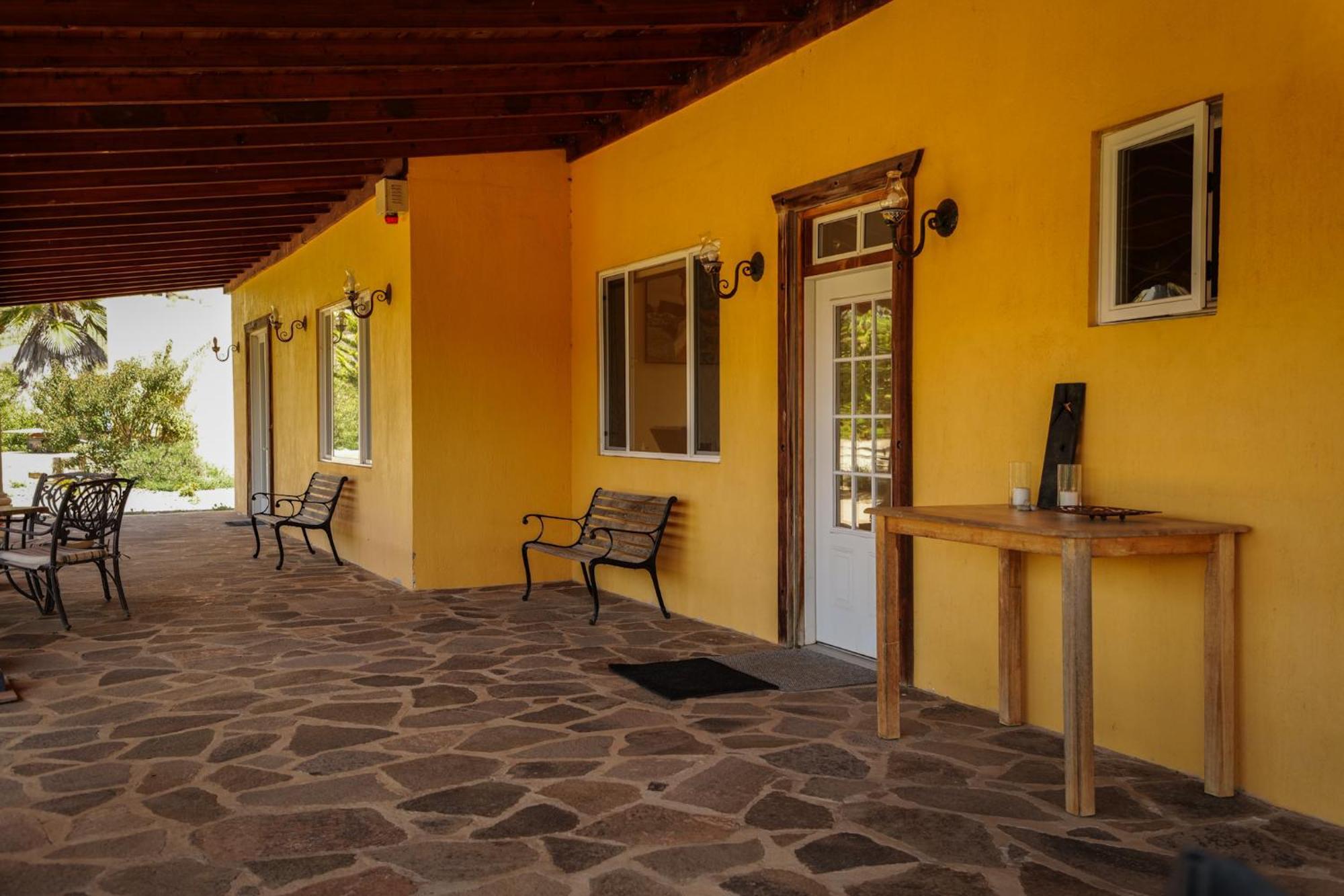 Bed and Breakfast Quinta Estrella Валье-де-Гуадалупе Экстерьер фото